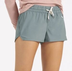 Vuori NWT Clementine Short - Kelp Green sz XXL